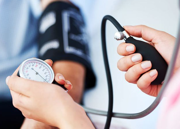 Huyết áp thấp cũng có thể là dấu hiệu của một vấn đề sức khỏe hoặc trường hợp khẩn cấp, cần điều trị